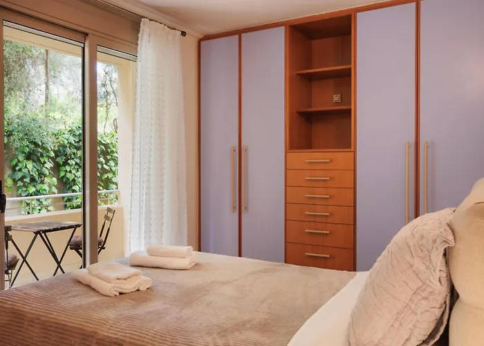 公寓 Bluenique Corfu *